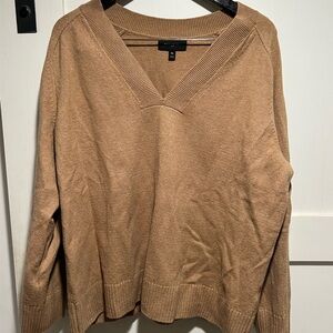 Banana Republic Beige V-Neck Sweater